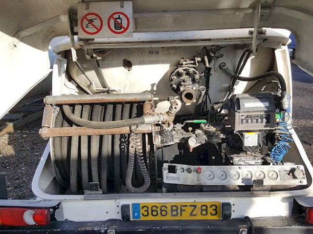 Renault MIDLUM 220 GAS / LPG - شاحنة صهريج: صورة 5 Renault MIDLUM 220 GAS / LPG - شاحنة صهريج: صورة 5