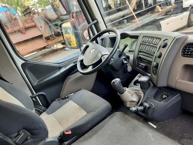 Renault MIDLUM 220 - شاحنة هيكل كابينة: صورة 4 Renault MIDLUM 220 - شاحنة هيكل كابينة: صورة 4