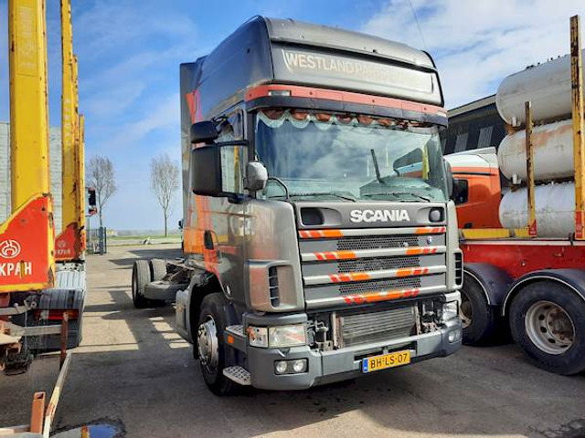Scania R 114 LB 380 - شاحنة هيكل كابينة: صورة 2 Scania R 114 LB 380 - شاحنة هيكل كابينة: صورة 2
