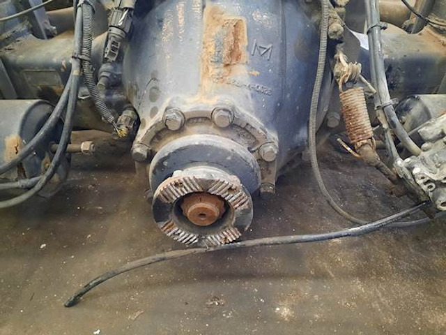 Volvo RS1332SV - المحور الخلفي - شاحنة: صورة 4 Volvo RS1332SV - المحور الخلفي - شاحنة: صورة 4