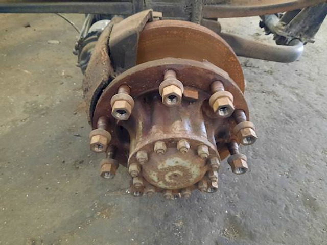 Volvo RS1332SV - المحور الخلفي - شاحنة: صورة 5 Volvo RS1332SV - المحور الخلفي - شاحنة: صورة 5