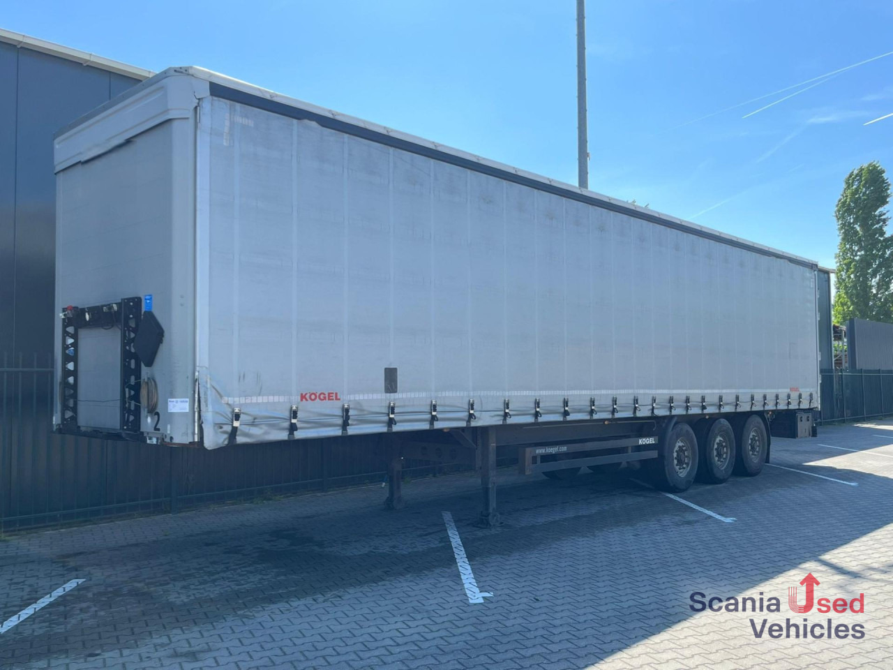 KOEGEL KOGEL S24-1 CURTAINSIDER LIFT AXLE - نصف مقطورة ستارة: صورة 1 KOEGEL KOGEL S24-1 CURTAINSIDER LIFT AXLE - نصف مقطورة ستارة: صورة 1