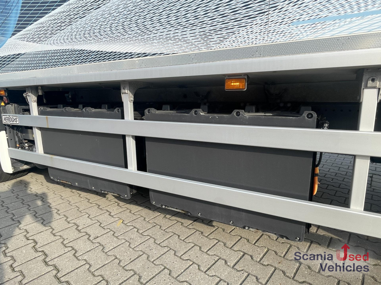 SCANIA 25P BEV B4x2NA ELECTRIC TAIL LIFT 2.5T 760X250X264 - شاحنة مقفلة, شاحنة كهربائية: صورة 4 SCANIA 25P BEV B4x2NA ELECTRIC TAIL LIFT 2.5T 760X250X264 - شاحنة مقفلة, شاحنة كهربائية: صورة 4