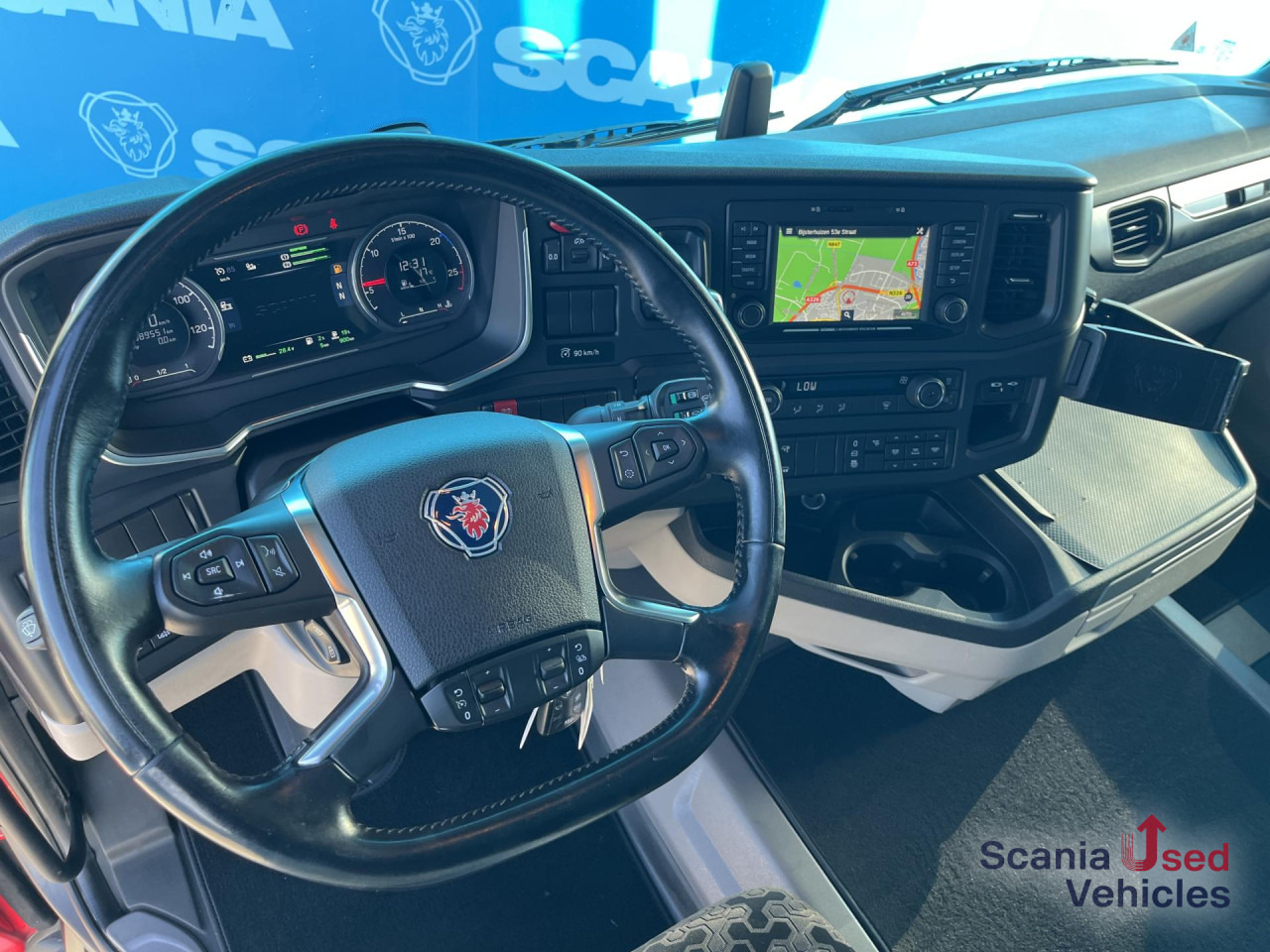 SCANIA R 410 A4x2NA RETARDER LED NAVI - وحدة جر: صورة 4 SCANIA R 410 A4x2NA RETARDER LED NAVI - وحدة جر: صورة 4