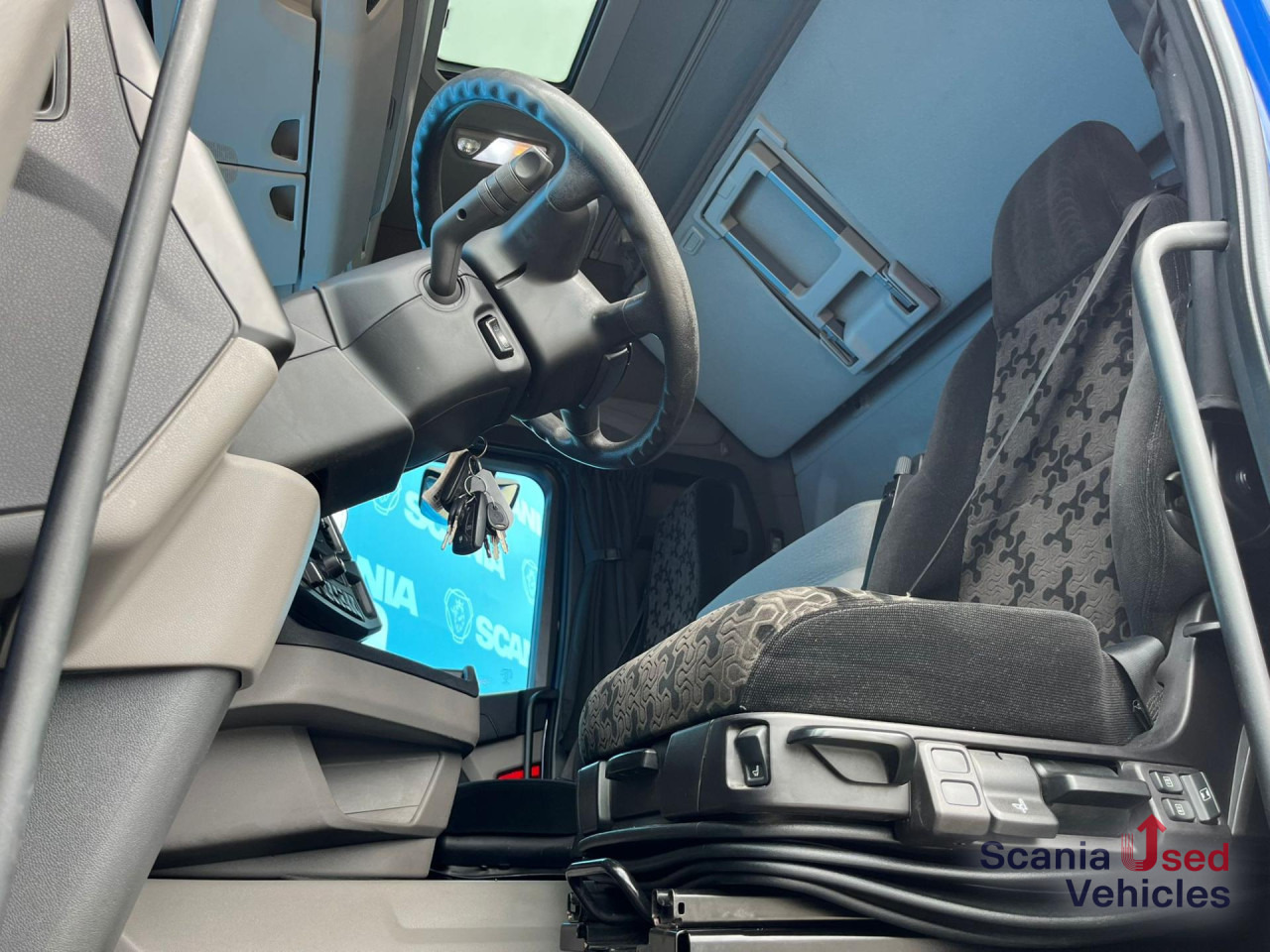 SCANIA R 450 A4x2EB MEGA / VOLUME DIFF-LOCK PTOV AIRCO - وحدة جر: صورة 2 SCANIA R 450 A4x2EB MEGA / VOLUME DIFF-LOCK PTOV AIRCO - وحدة جر: صورة 2