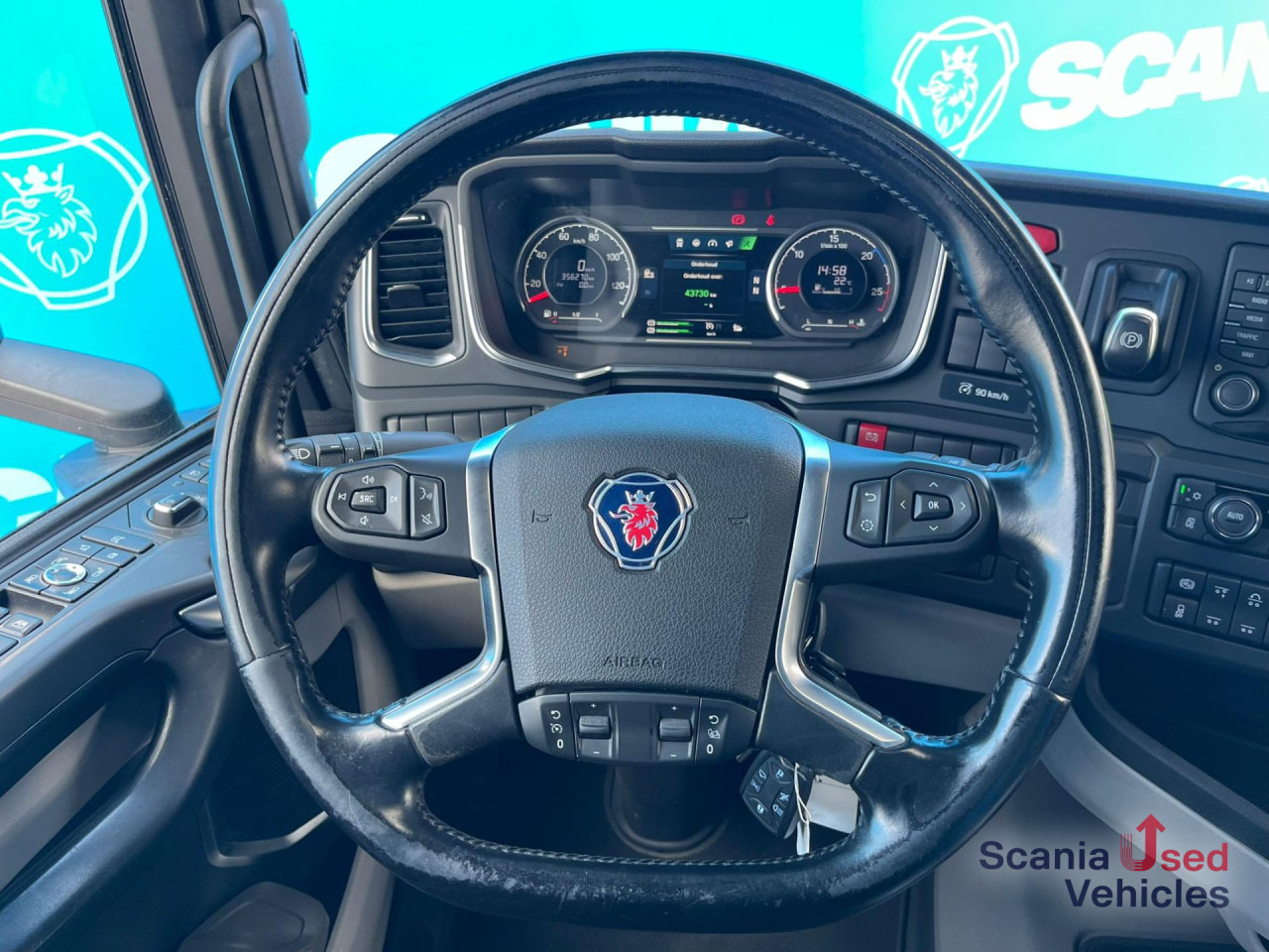 SCANIA R 450 A6x2/4NA RETARDER PTO LED NAVI - وحدة جر: صورة 5 SCANIA R 450 A6x2/4NA RETARDER PTO LED NAVI - وحدة جر: صورة 5