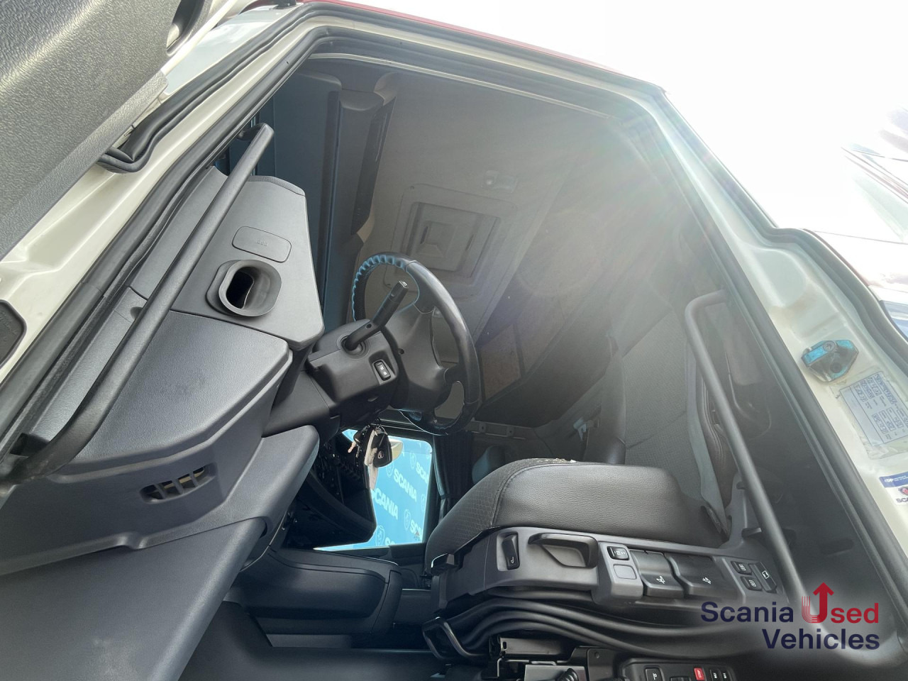 SCANIA R 450 LA4x2MNB DIFF-L RETARDER FULL AIR 8T ALCOA - وحدة جر: صورة 4 SCANIA R 450 LA4x2MNB DIFF-L RETARDER FULL AIR 8T ALCOA - وحدة جر: صورة 4