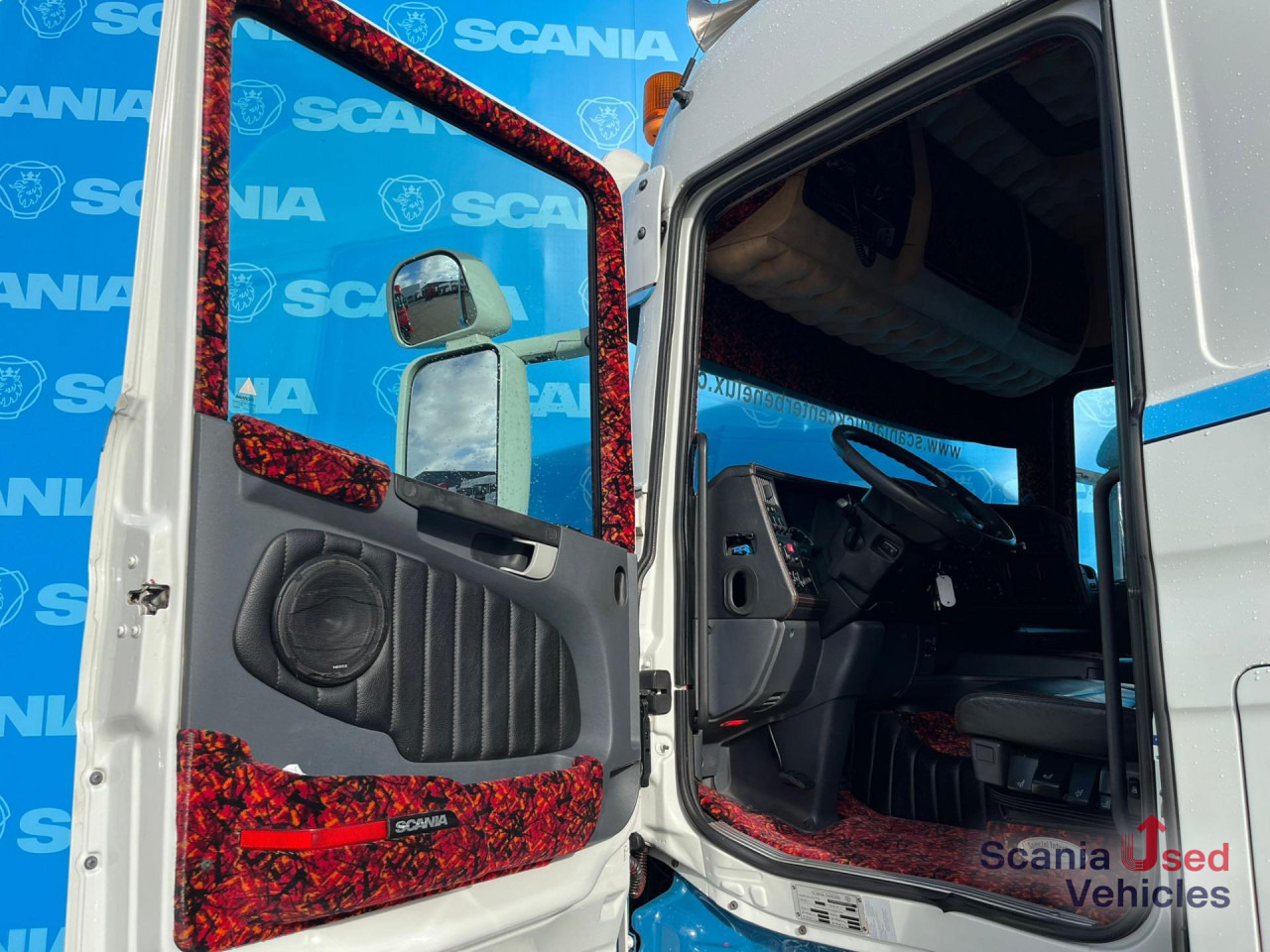 SCANIA R 480 LA6x2/4MLB RETARDER DIFF-L MEGA VOLUME - وحدة جر: صورة 2 SCANIA R 480 LA6x2/4MLB RETARDER DIFF-L MEGA VOLUME - وحدة جر: صورة 2