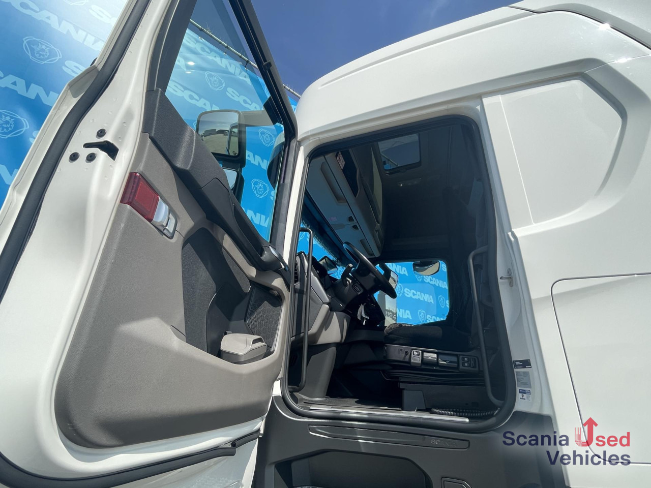 SCANIA S 500 A4X2NB RETARDER FULL AIR 8T P-AIRCO ACC - وحدة جر: صورة 3 SCANIA S 500 A4X2NB RETARDER FULL AIR 8T P-AIRCO ACC - وحدة جر: صورة 3