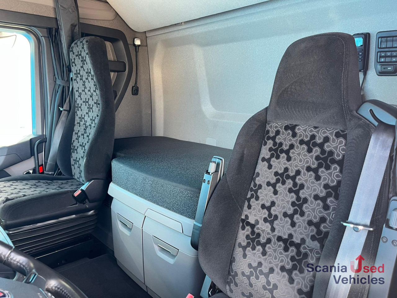 SCANIA S 500 A4x2NB DIFF-L RETARDER P-AIRCO FULL AIR ACC - وحدة جر: صورة 3 SCANIA S 500 A4x2NB DIFF-L RETARDER P-AIRCO FULL AIR ACC - وحدة جر: صورة 3