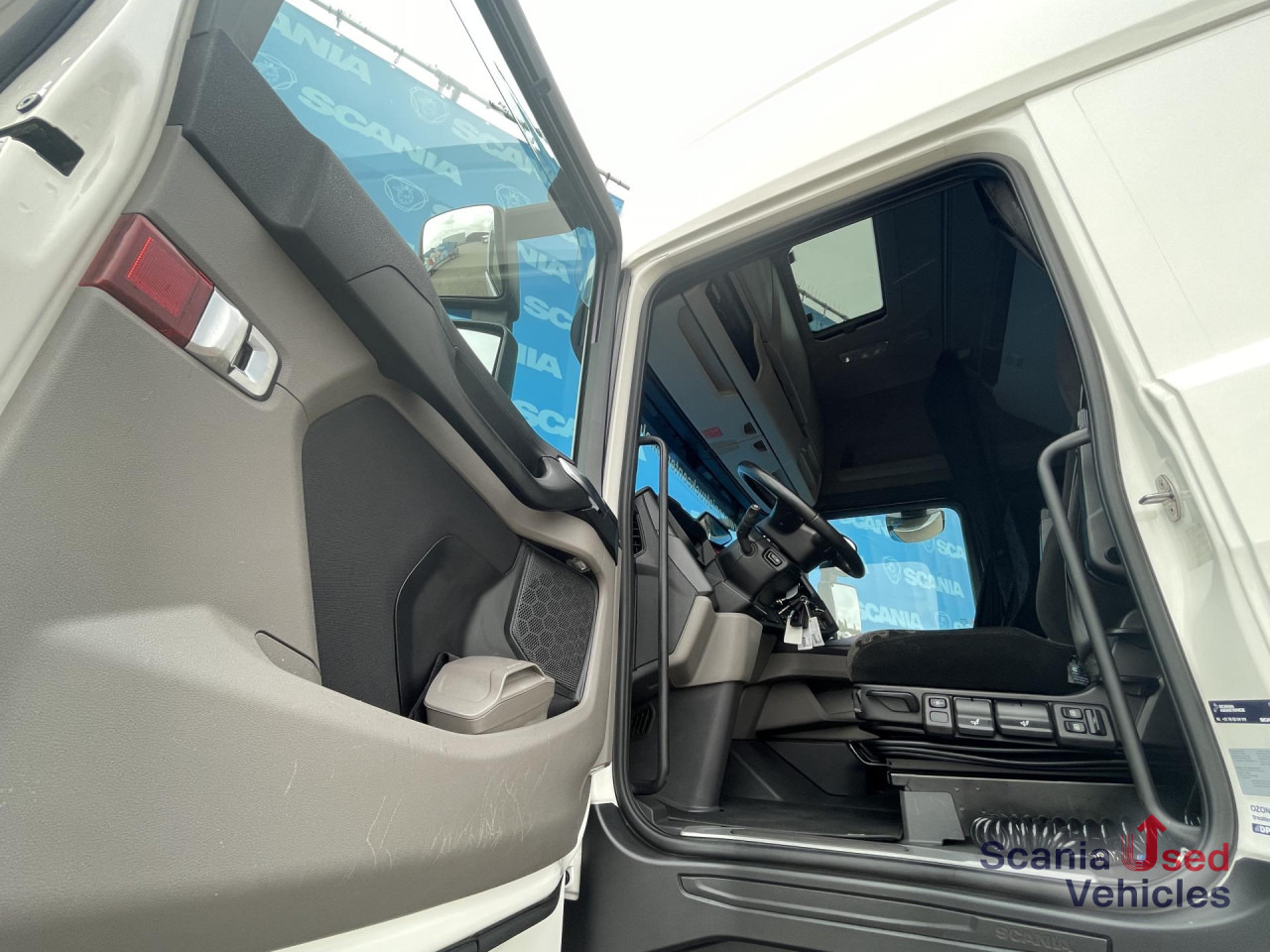 SCANIA S 500 A4x2NB RETARDER P-AIRCO FULL AIR 8T ACC - وحدة جر: صورة 4 SCANIA S 500 A4x2NB RETARDER P-AIRCO FULL AIR 8T ACC - وحدة جر: صورة 4