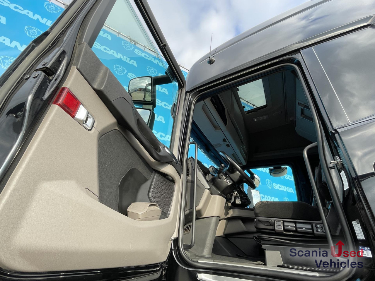 SCANIA S 530 A4x2NA DIFF-L RETARDER PARK AIRCO LED ACC - وحدة جر: صورة 4 SCANIA S 530 A4x2NA DIFF-L RETARDER PARK AIRCO LED ACC - وحدة جر: صورة 4