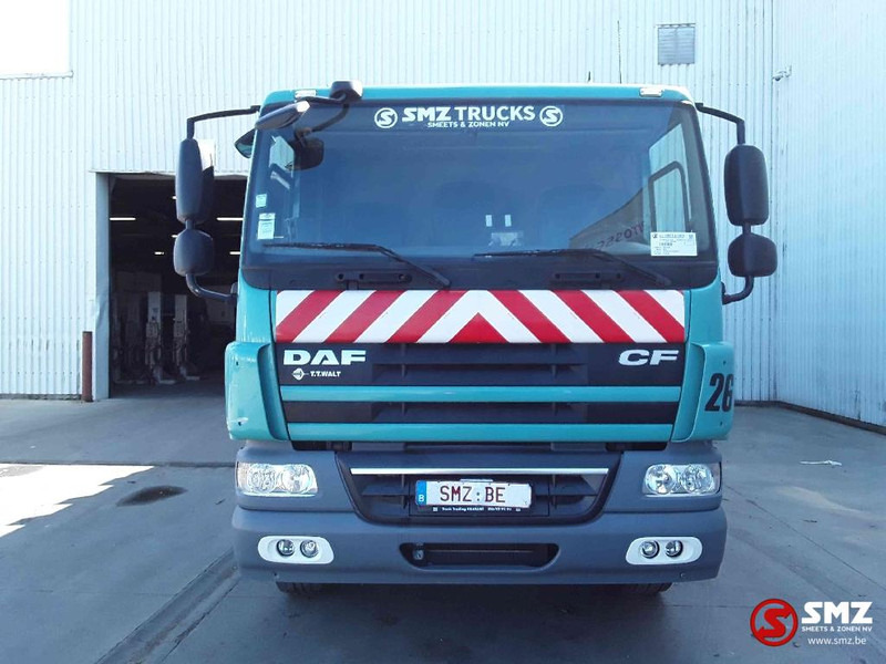 DAF 75 CF 310 VdK pusher 2000 +2x lift TOP 211'km - شاحنة النفايات: صورة 2 DAF 75 CF 310 VdK pusher 2000 +2x lift TOP 211'km - شاحنة النفايات: صورة 2