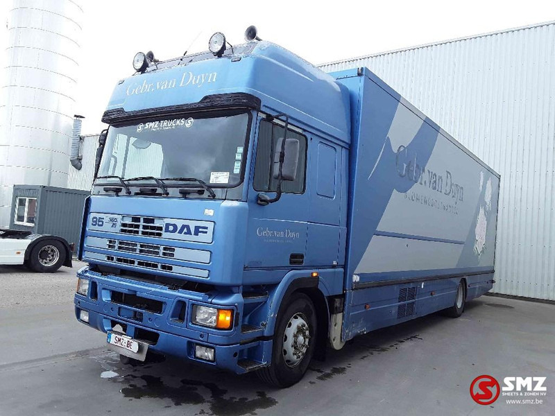 DAF 95 360 ATI SuperSpacecab NL truck - شاحنة الفريزر: صورة 3 DAF 95 360 ATI SuperSpacecab NL truck - شاحنة الفريزر: صورة 3