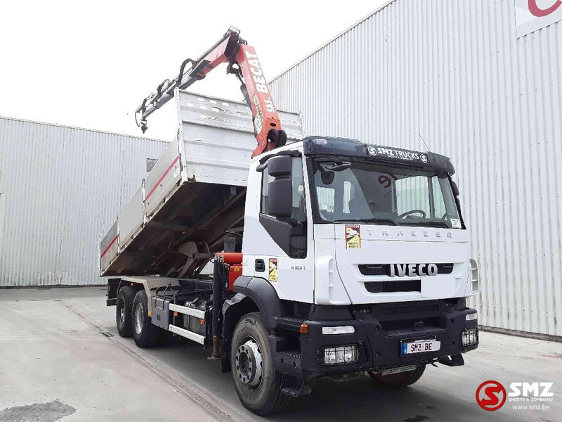 Iveco Trakker 360 Palfinger Pk16001k-3 - شاحنة قلاب, شاحنة كرين: صورة 1 Iveco Trakker 360 Palfinger Pk16001k-3 - شاحنة قلاب, شاحنة كرين: صورة 1