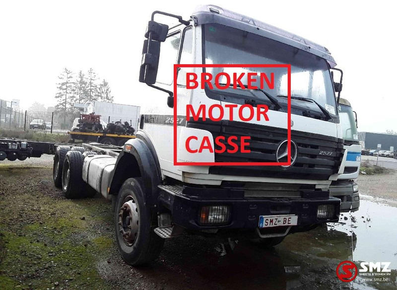 Mercedes-Benz 2527 6x4motor slecht - شاحنة هيكل كابينة: صورة 1 Mercedes-Benz 2527 6x4motor slecht - شاحنة هيكل كابينة: صورة 1