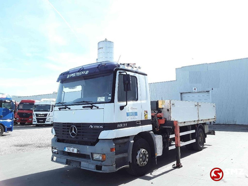 Mercedes-Benz Actros 1831 165000km lames - شاحنات مسطحة: صورة 3 Mercedes-Benz Actros 1831 165000km lames - شاحنات مسطحة: صورة 3