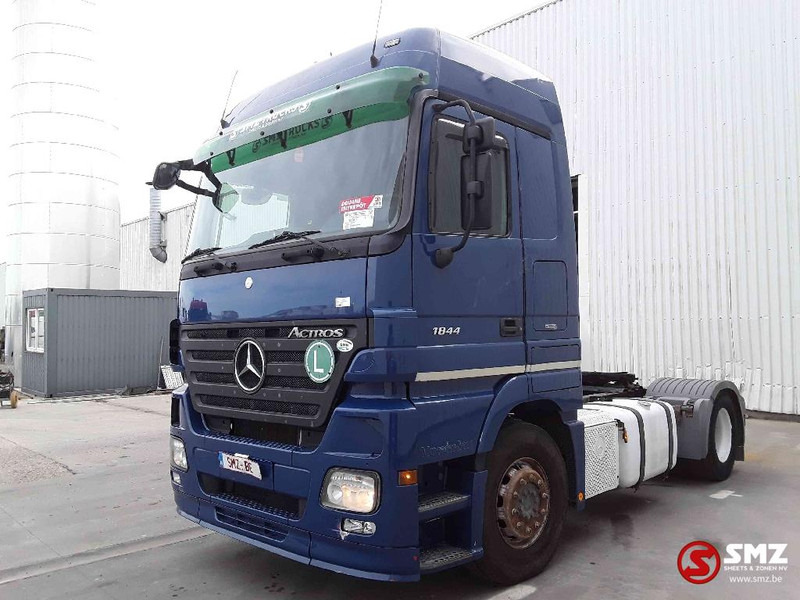 Mercedes-Benz Actros 1844 3 pedals retarder - وحدة جر: صورة 3 Mercedes-Benz Actros 1844 3 pedals retarder - وحدة جر: صورة 3