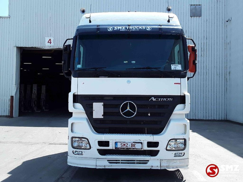 Mercedes-Benz Actros 1846 retarder 2 tanks 3 pedal - وحدة جر: صورة 2 Mercedes-Benz Actros 1846 retarder 2 tanks 3 pedal - وحدة جر: صورة 2