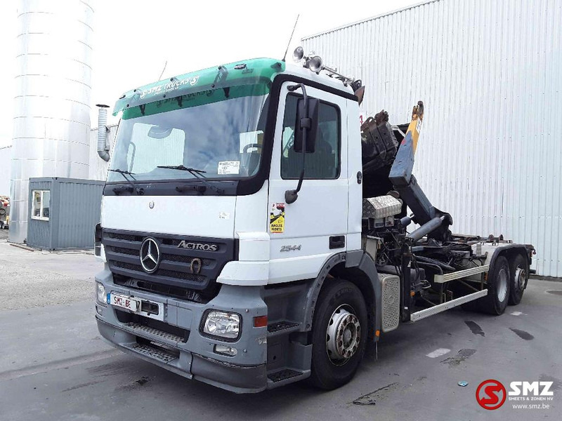 Mercedes-Benz Actros 2544 hiab 102.2 remote hook retarder - شاحنات الحاويات / جسم علوي قابل للتغيير شاحنة, شاحنة كرين: صورة 3 Mercedes-Benz Actros 2544 hiab 102.2 remote hook retarder - شاحنات الحاويات / جسم علوي قابل للتغيير شاحنة, شاحنة كرين: صورة 3