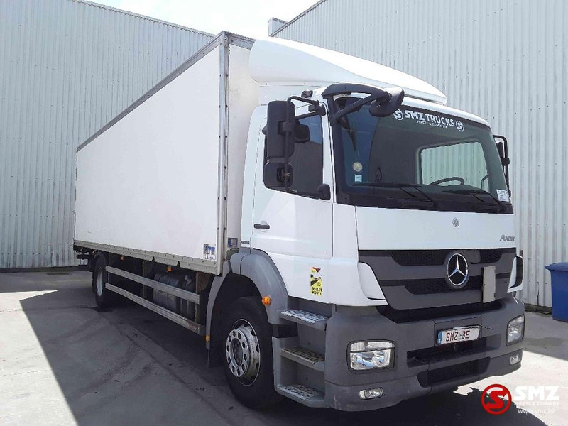 Mercedes-Benz Axor 1829 manual airco - شاحنة مقفلة: صورة 1 Mercedes-Benz Axor 1829 manual airco - شاحنة مقفلة: صورة 1