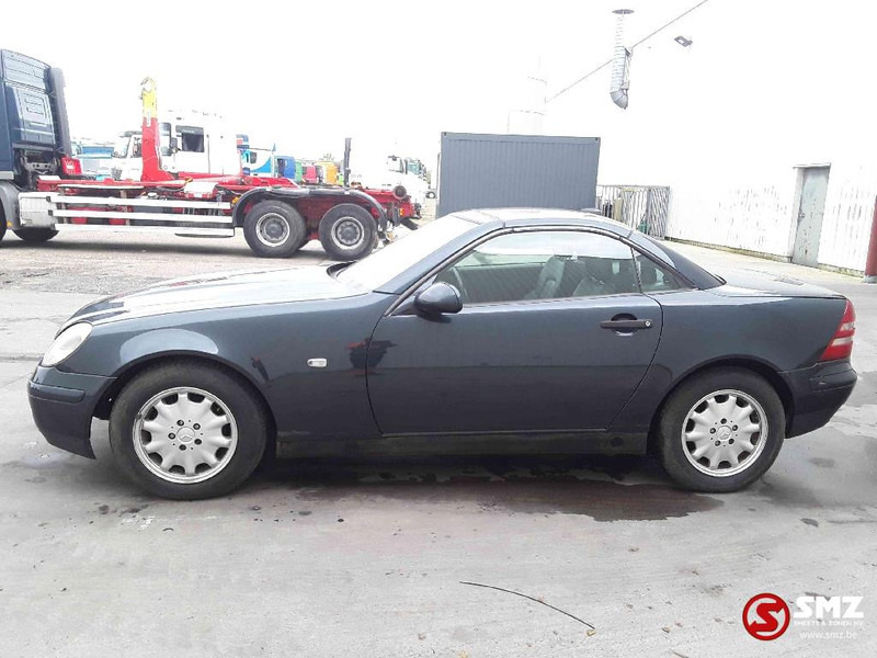 Mercedes-Benz SLK SLK200 - سيارة: صورة 5 Mercedes-Benz SLK SLK200 - سيارة: صورة 5