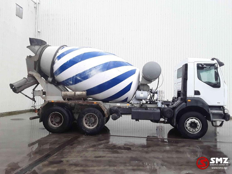 Renault Kerax 300 manual pump - شاحنة خلاطة خرسانة: صورة 4 Renault Kerax 300 manual pump - شاحنة خلاطة خرسانة: صورة 4