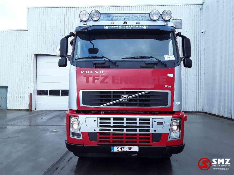 Volvo FH 520 lames 8x4 big axle - شاحنة: صورة 2 Volvo FH 520 lames 8x4 big axle - شاحنة: صورة 2