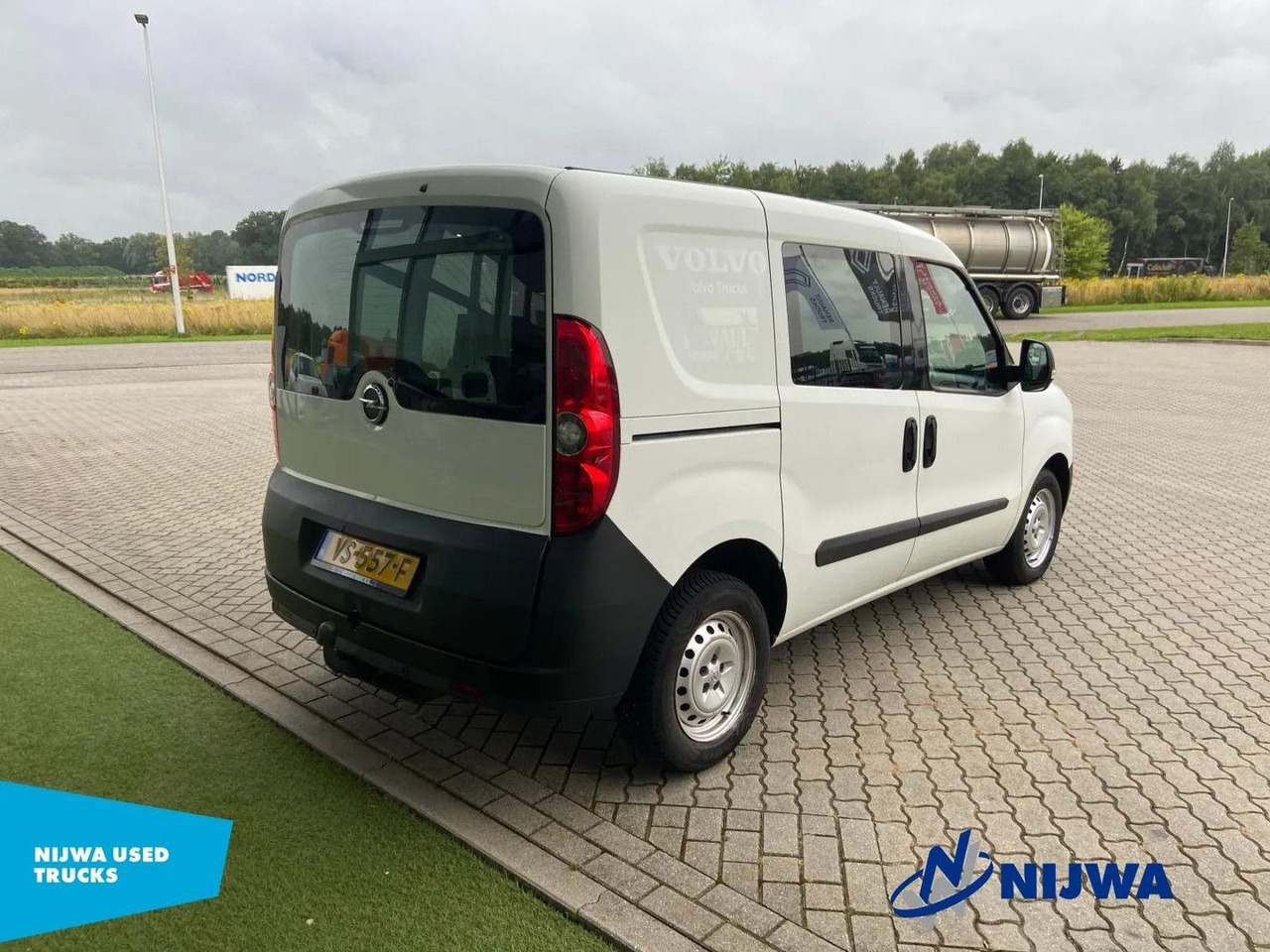 Opel Combo Airco + Trekhaak Kasten - فان المدمجة: صورة 3 Opel Combo Airco + Trekhaak Kasten - فان المدمجة: صورة 3