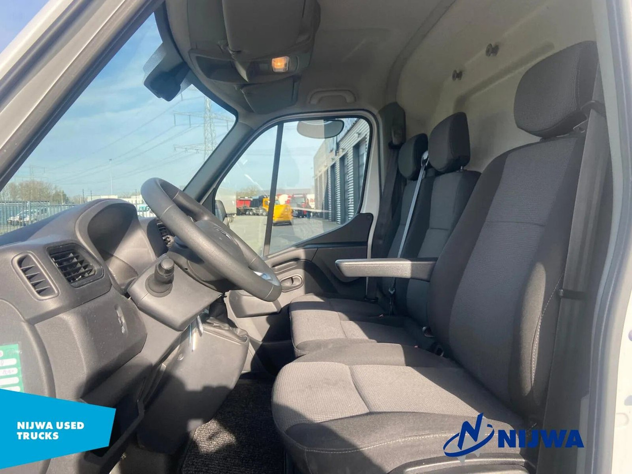 Renault Master T35 150 L2H2 Trekhaak + Navigatie Kasten - فان: صورة 5 Renault Master T35 150 L2H2 Trekhaak + Navigatie Kasten - فان: صورة 5