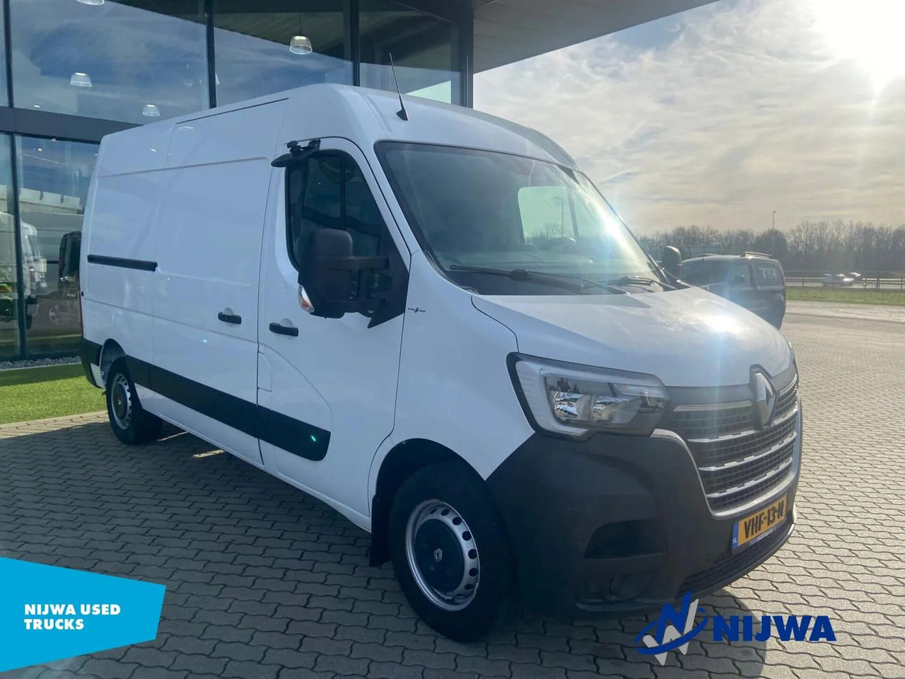 Renault Master T35 150 L2H2 Trekhaak + Navigatie Kasten - فان: صورة 2 Renault Master T35 150 L2H2 Trekhaak + Navigatie Kasten - فان: صورة 2