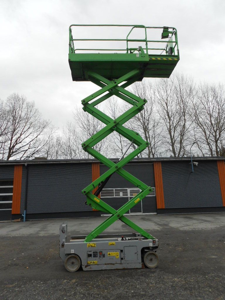 Genie GS 2646, Scherenarbeitsbühne Genie 9,9 m - منصة تلسكوبية محمولة على شاحنة: صورة 1 Genie GS 2646, Scherenarbeitsbühne Genie 9,9 m - منصة تلسكوبية محمولة على شاحنة: صورة 1