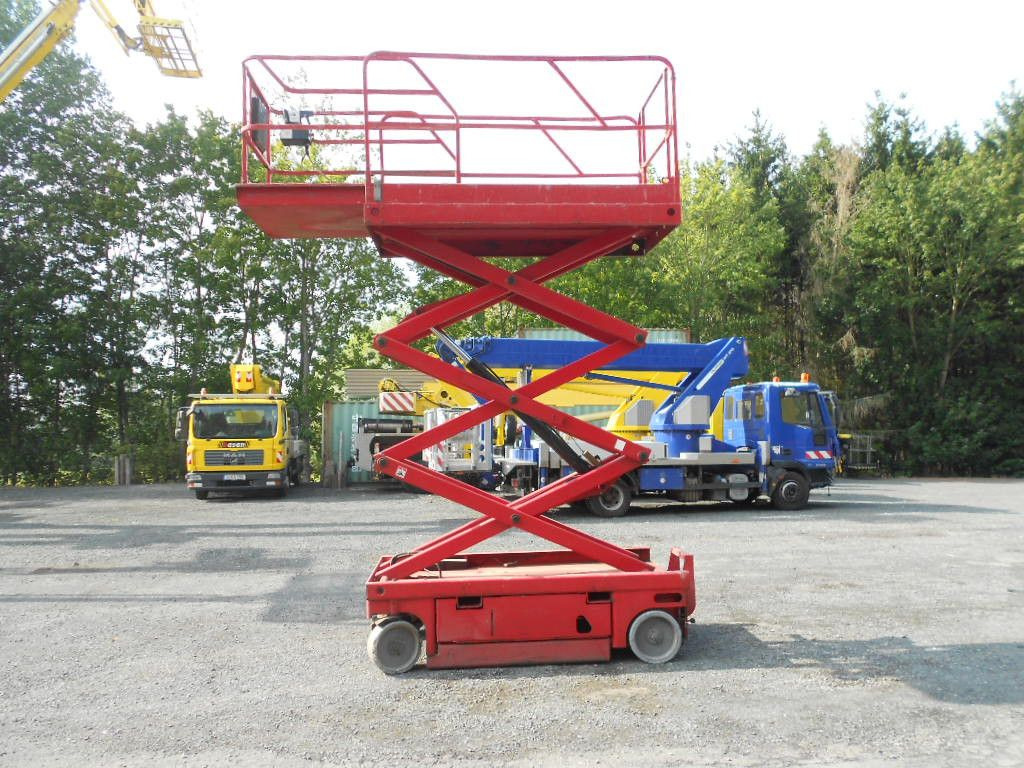 Haulotte Haulotte Compact 8W, AH 8 m - رافعة هيدروليكية مقصية: صورة 5 Haulotte Haulotte Compact 8W, AH 8 m - رافعة هيدروليكية مقصية: صورة 5