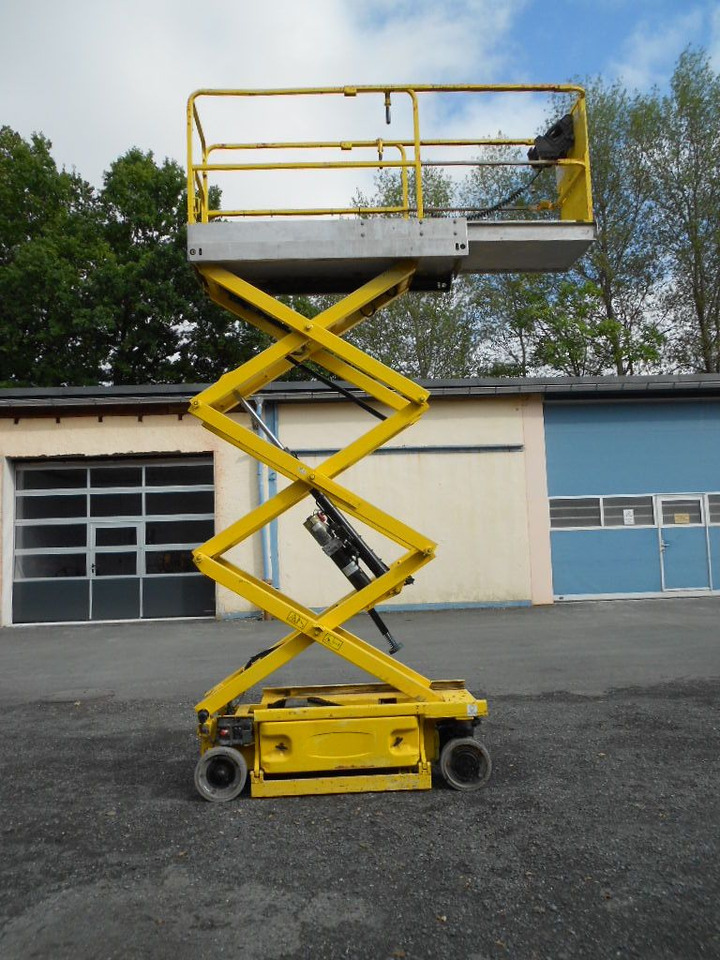 JLG 1930 ES, Scherenarbeitsbühne AH 8 m - منصة تلسكوبية محمولة على شاحنة: صورة 1 JLG 1930 ES, Scherenarbeitsbühne AH 8 m - منصة تلسكوبية محمولة على شاحنة: صورة 1