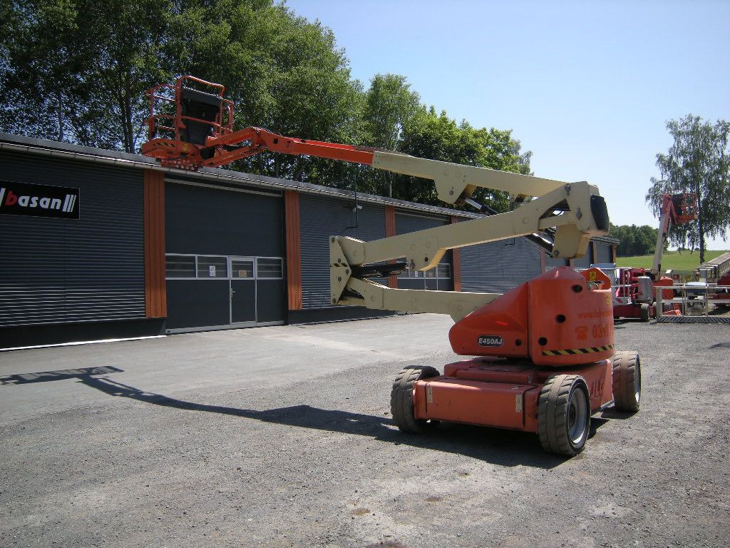 JLG E450 AJ Gelenkteleskoparbeitsbühne 16 m - منصة تلسكوبية محمولة على شاحنة: صورة 4 JLG E450 AJ Gelenkteleskoparbeitsbühne 16 m - منصة تلسكوبية محمولة على شاحنة: صورة 4