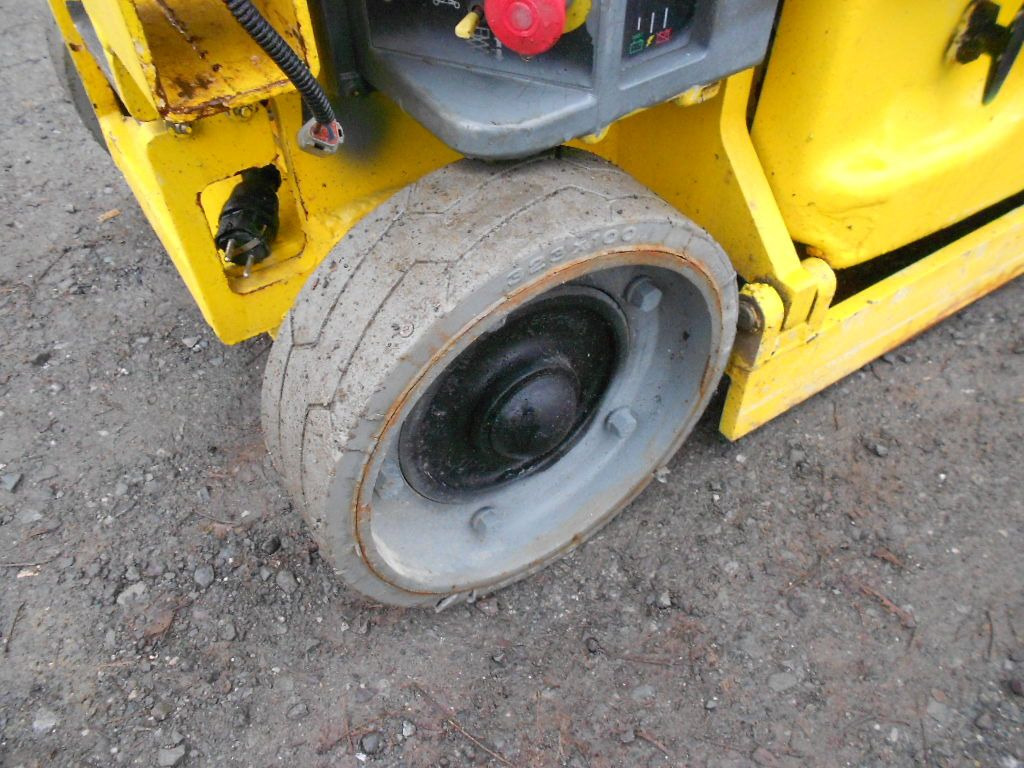 رافعة هيدروليكية مقصية JLG JLG 1930 ES, Scherenarbeitsbühne AH 8 m: صورة 10 رافعة هيدروليكية مقصية JLG JLG 1930 ES, Scherenarbeitsbühne AH 8 m: صورة 10