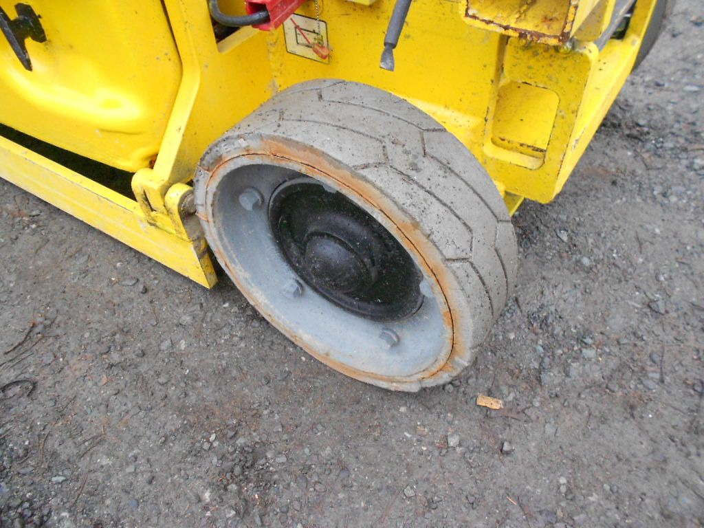 رافعة هيدروليكية مقصية JLG JLG 1930 ES, Scherenarbeitsbühne AH 8 m: صورة 11 رافعة هيدروليكية مقصية JLG JLG 1930 ES, Scherenarbeitsbühne AH 8 m: صورة 11