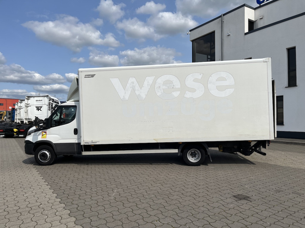 Iveco 70C18 Daily Koffer mit Ladebordwand - شاحنة مغلقة الصندوق: صورة 2 Iveco 70C18 Daily Koffer mit Ladebordwand - شاحنة مغلقة الصندوق: صورة 2