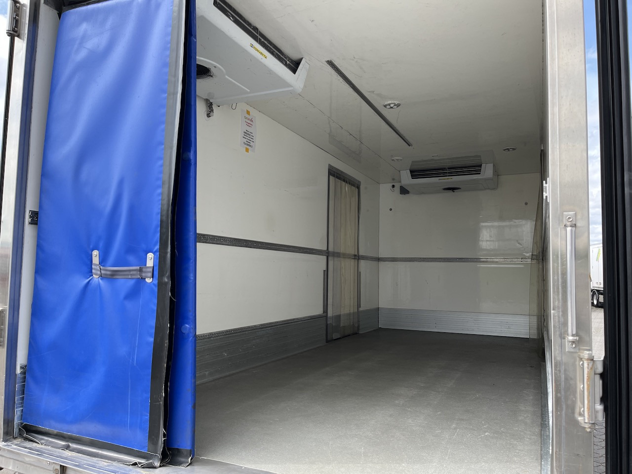 Iveco 70C18 Daily Kühlkoffer mit Ladebordwand Konvekta - شاحنة التوصيل: صورة 5 Iveco 70C18 Daily Kühlkoffer mit Ladebordwand Konvekta - شاحنة التوصيل: صورة 5