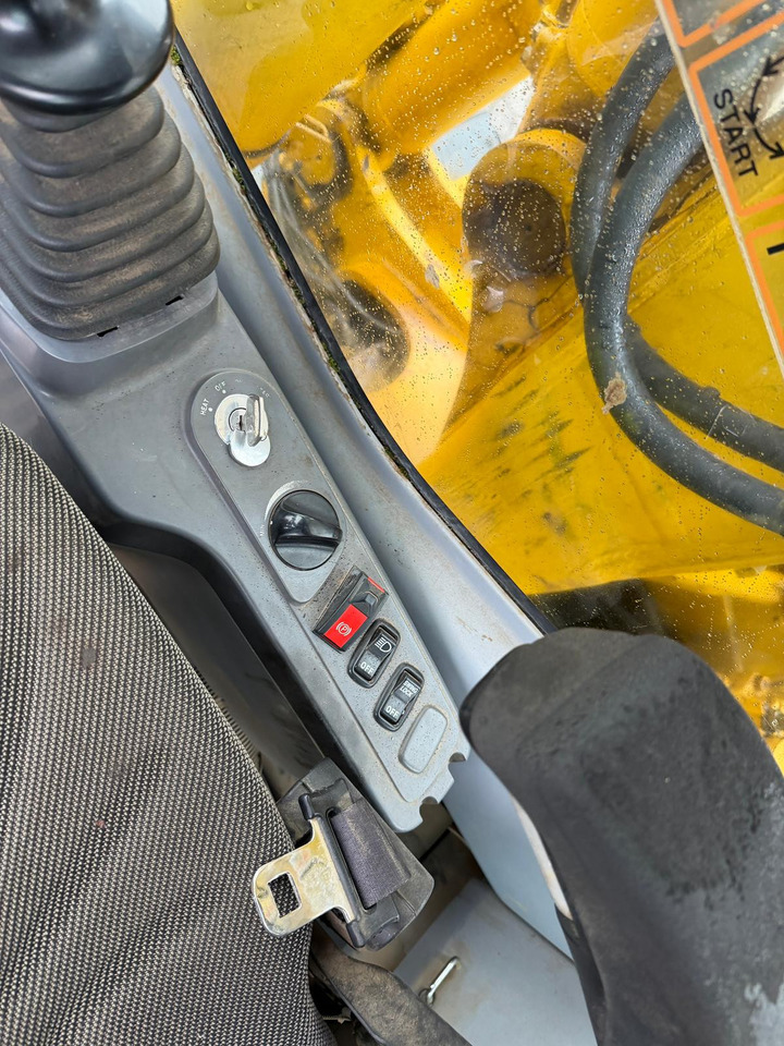 Komatsu PW 180 - 7 - حفارة دولاب: صورة 3 Komatsu PW 180 - 7 - حفارة دولاب: صورة 3