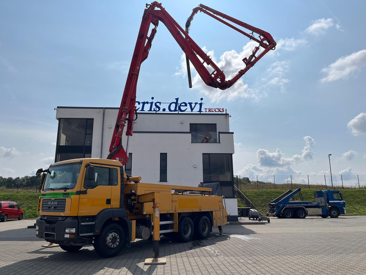 MAN 26.360 6x4 Putzmeister 24 m Hallenpumpe - مضخة خرسانة: صورة 1 MAN 26.360 6x4 Putzmeister 24 m Hallenpumpe - مضخة خرسانة: صورة 1