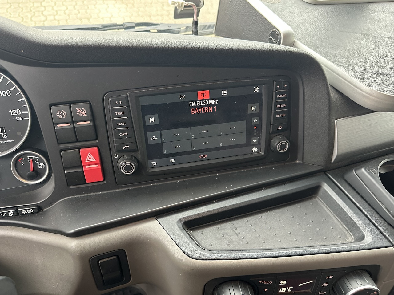 MAN TGX 18.500 4x2 LL Intarder Motorschaden - وحدة جر: صورة 3 MAN TGX 18.500 4x2 LL Intarder Motorschaden - وحدة جر: صورة 3