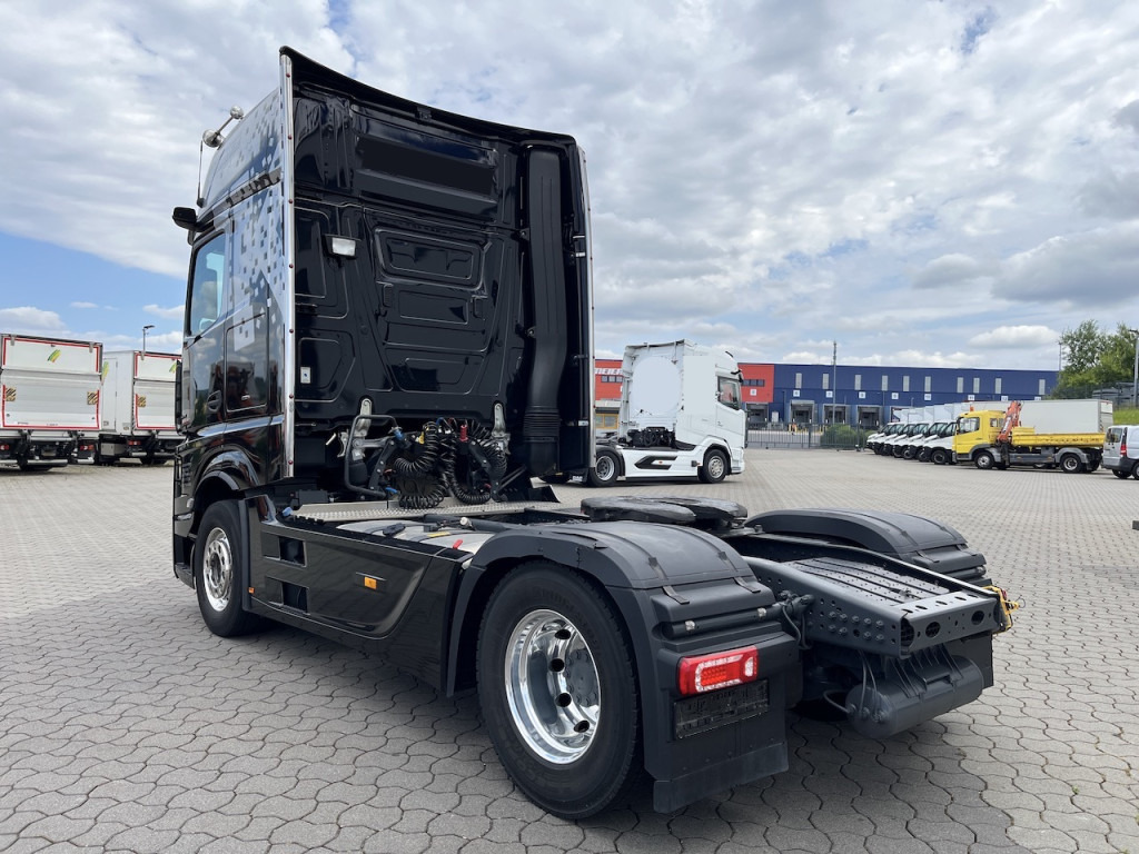 Mercedes-Benz Actros 1853 4x2 Gigaspace Sitzecke StyleLine - وحدة جر: صورة 2 Mercedes-Benz Actros 1853 4x2 Gigaspace Sitzecke StyleLine - وحدة جر: صورة 2