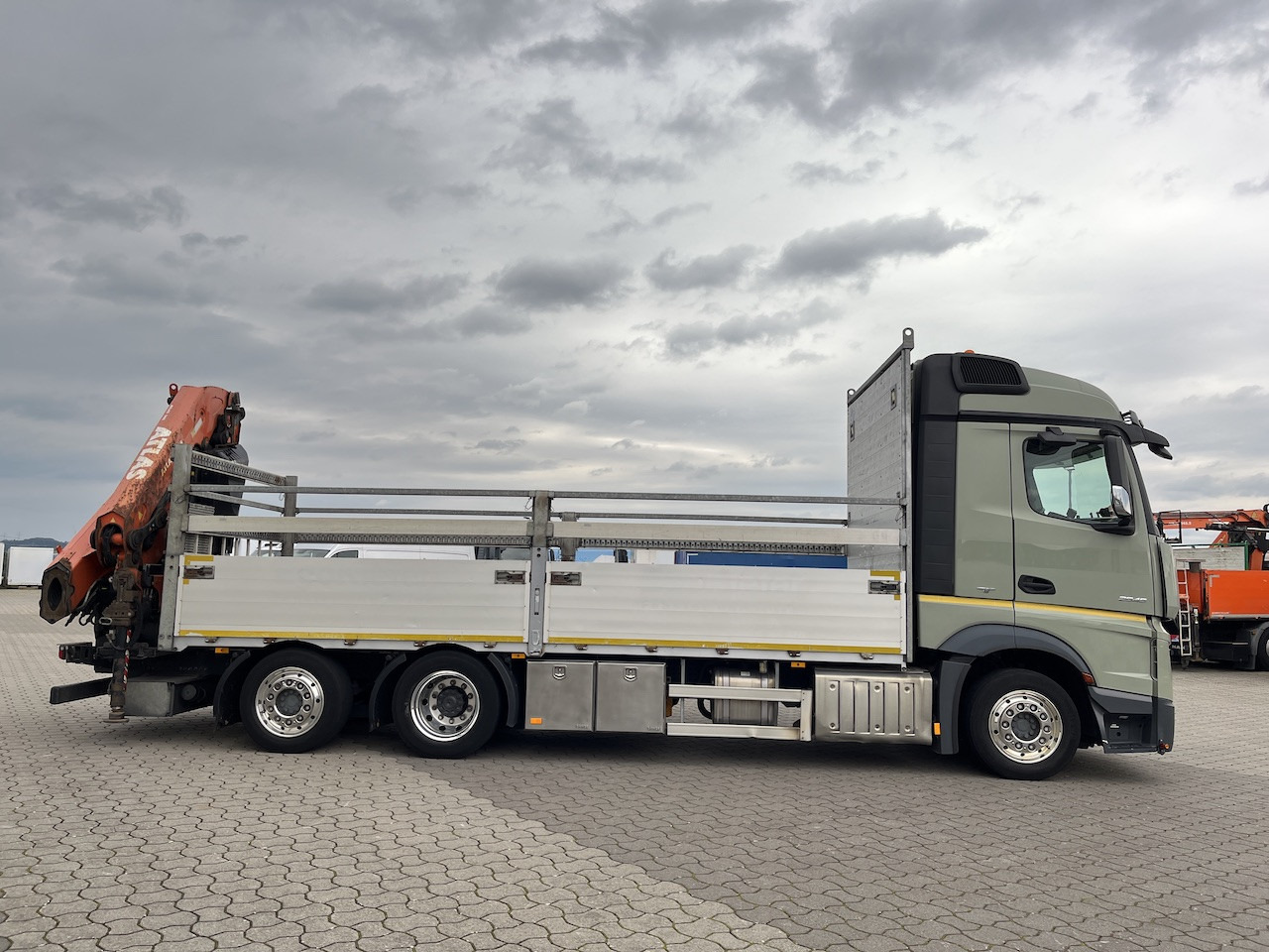 شاحنات مسطحة, شاحنة كرين Mercedes-Benz Actros 2545 6x2  Atlas 265-A6   Lenk- Liftachse: صورة 12 شاحنات مسطحة, شاحنة كرين Mercedes-Benz Actros 2545 6x2  Atlas 265-A6   Lenk- Liftachse: صورة 12