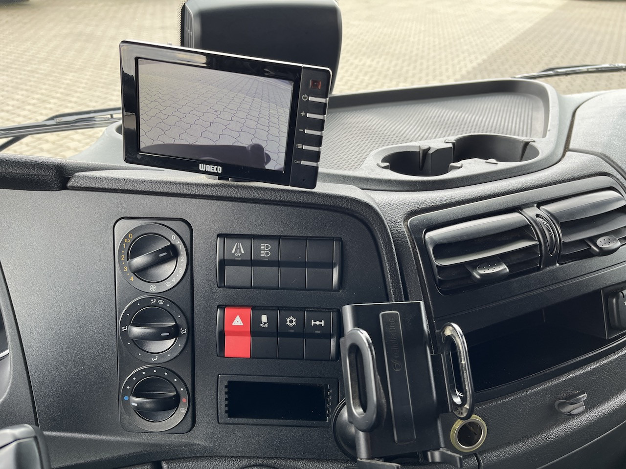 Mercedes-Benz Atego 823 4x2 AHK Hebezug Seilzug Brennholz - شاحنة مفتوحة: صورة 3 Mercedes-Benz Atego 823 4x2 AHK Hebezug Seilzug Brennholz - شاحنة مفتوحة: صورة 3