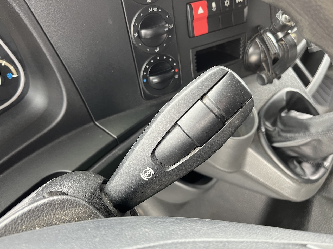 Mercedes-Benz Atego 823 4x2 AHK Hebezug Seilzug Brennholz - شاحنة مفتوحة: صورة 2 Mercedes-Benz Atego 823 4x2 AHK Hebezug Seilzug Brennholz - شاحنة مفتوحة: صورة 2