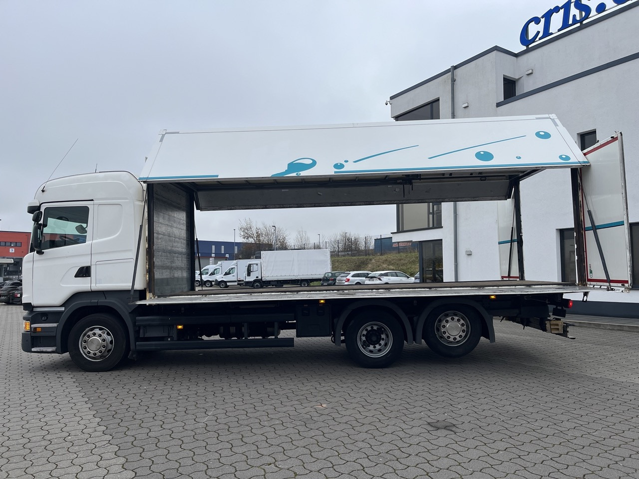 Scania R 450 6x2 Geränke Lenkachse Retarder - شاحنة المشروبات: صورة 4 Scania R 450 6x2 Geränke Lenkachse Retarder - شاحنة المشروبات: صورة 4