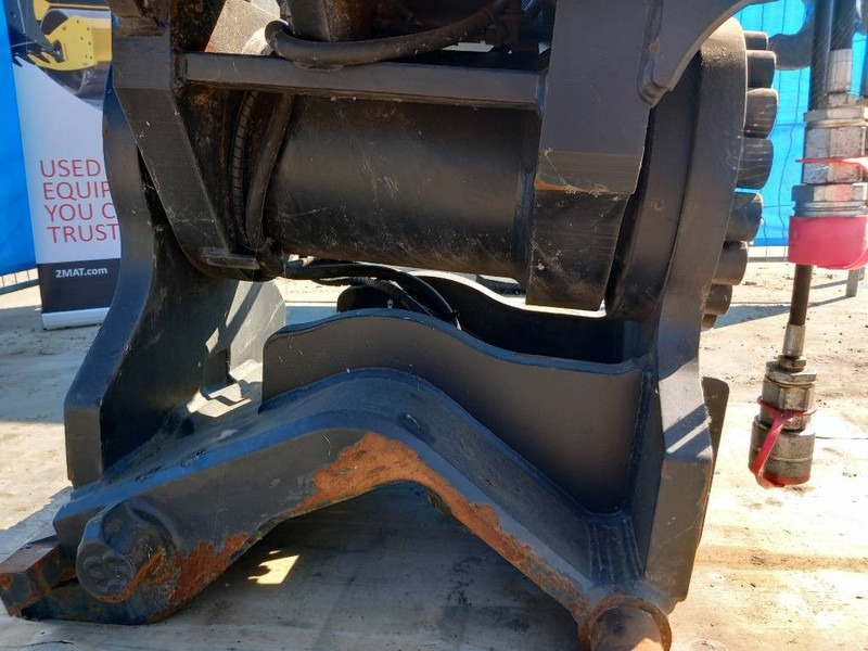 Eurosteel Powertilt 300 - مُلحق الحفار الدوار: صورة 4 Eurosteel Powertilt 300 - مُلحق الحفار الدوار: صورة 4