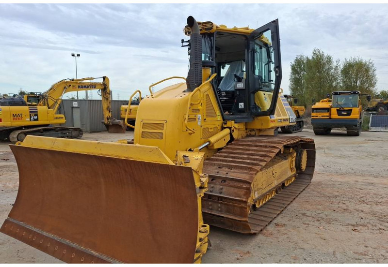 Komatsu D61PXI-24E0 - جرافة: صورة 2 Komatsu D61PXI-24E0 - جرافة: صورة 2