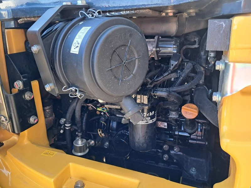 حفارة مُصَّغرة Komatsu PC55MR-5: صورة 11